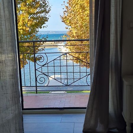 La Casetta Del Nonno Capodimonte Exterior foto